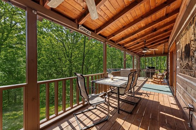 114 Hunterhill Way, Ellijay, GA 30540