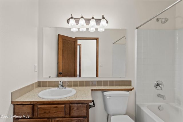 6318 N Cornwall St., Coeur D'alene, ID 83815