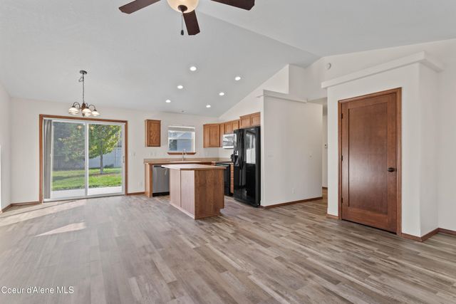 6318 N Cornwall St., Coeur D'alene, ID 83815