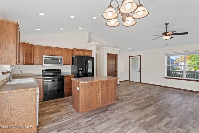 6318 N Cornwall St., Coeur D'alene, ID 83815