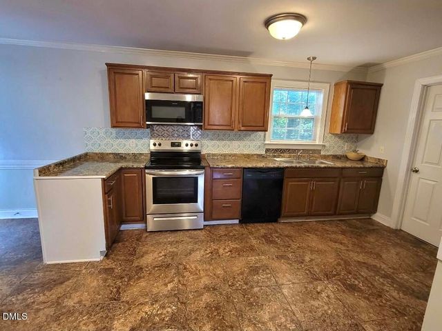 220 Regency Drive, Nashville, NC 27856