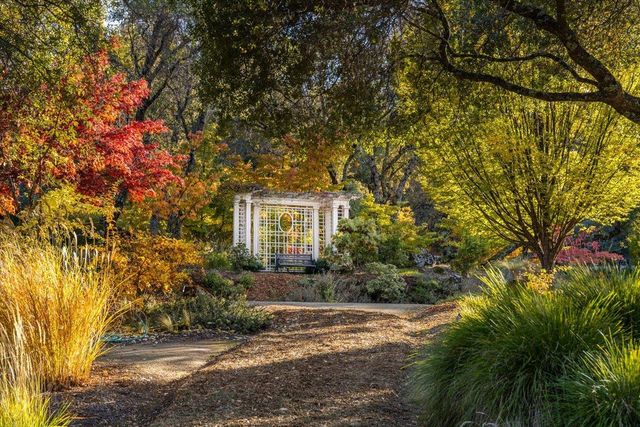 14446 Perimeter Rd, Grass Valley, CA 95949