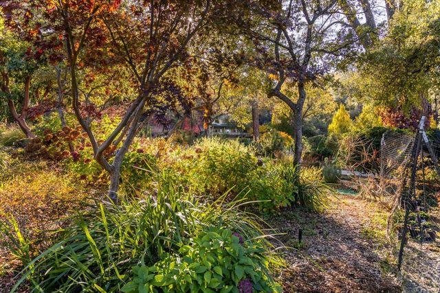 14446 Perimeter Rd, Grass Valley, CA 95949