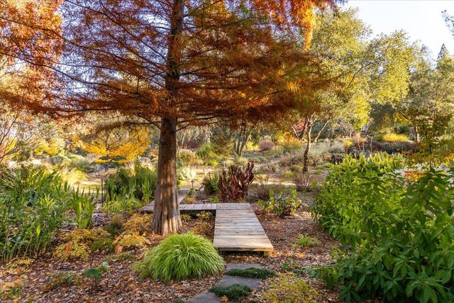 14446 Perimeter Rd, Grass Valley, CA 95949