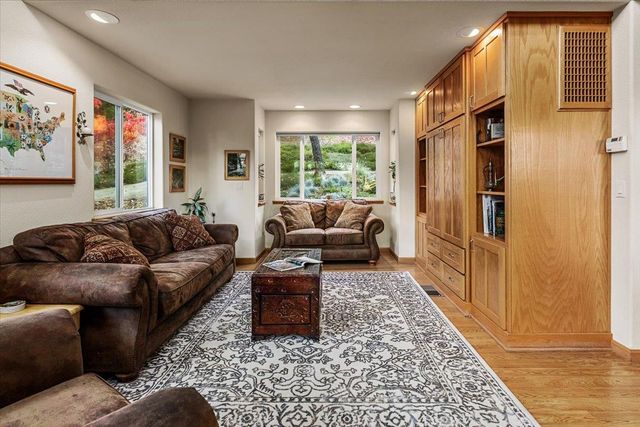 14446 Perimeter Rd, Grass Valley, CA 95949
