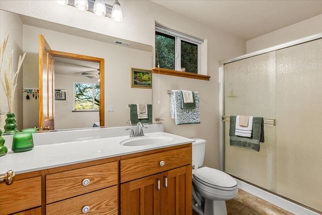 14446 Perimeter Rd, Grass Valley, CA 95949