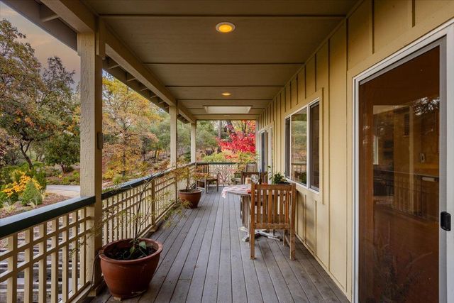 14446 Perimeter Rd, Grass Valley, CA 95949