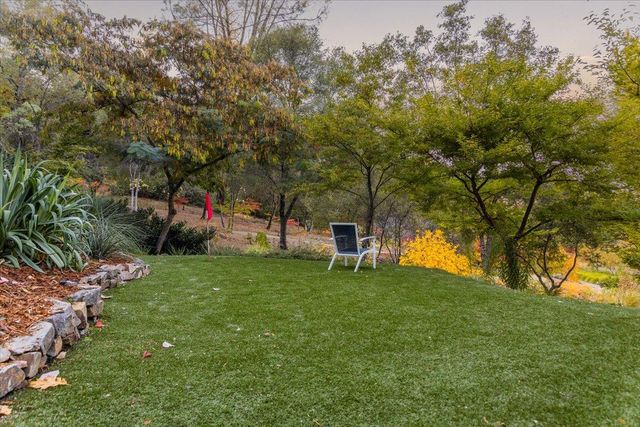 14446 Perimeter Rd, Grass Valley, CA 95949