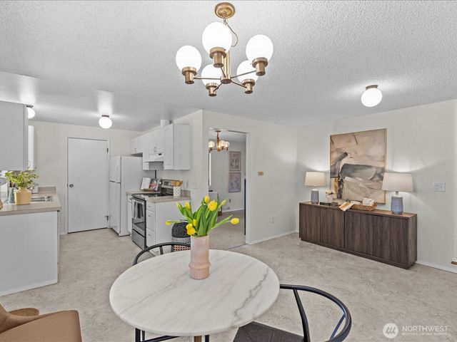 6033 148th Court NE, Redmond, WA 98052