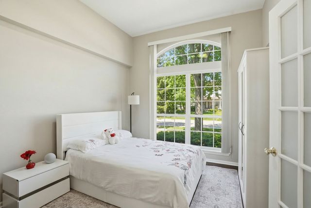 1905 S Osprey Lane, Libertyville, IL 60048