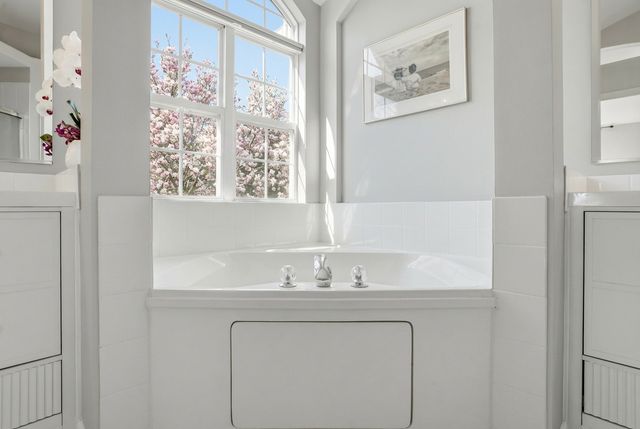 1905 S Osprey Lane, Libertyville, IL 60048