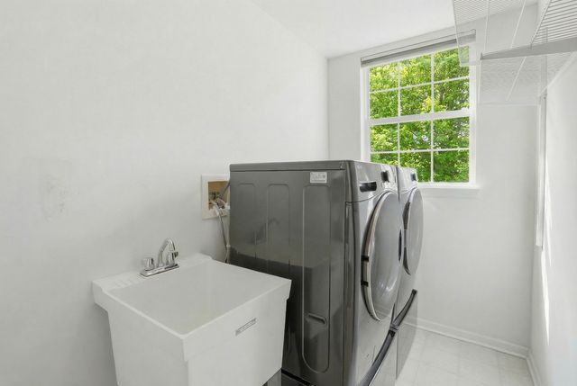 1905 S Osprey Lane, Libertyville, IL 60048