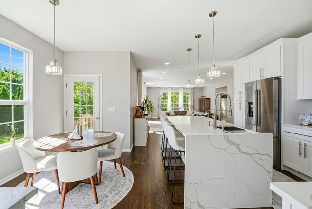 1905 S Osprey Lane, Libertyville, IL 60048