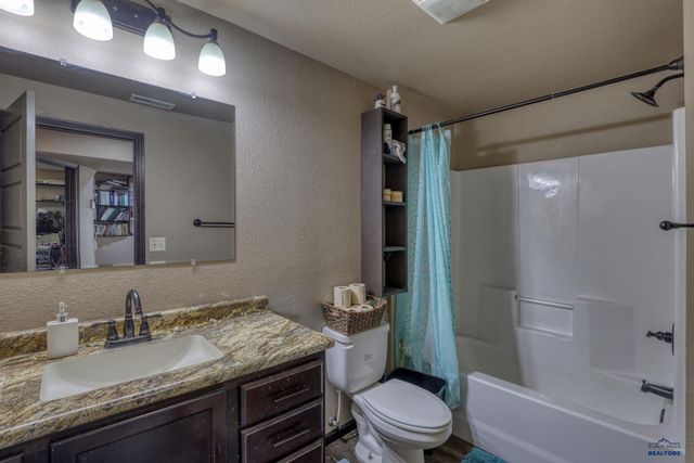 9990 KAELEM CT, Summerset, SD 57718