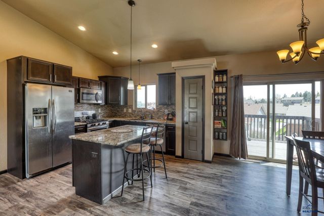 9990 KAELEM CT, Summerset, SD 57718