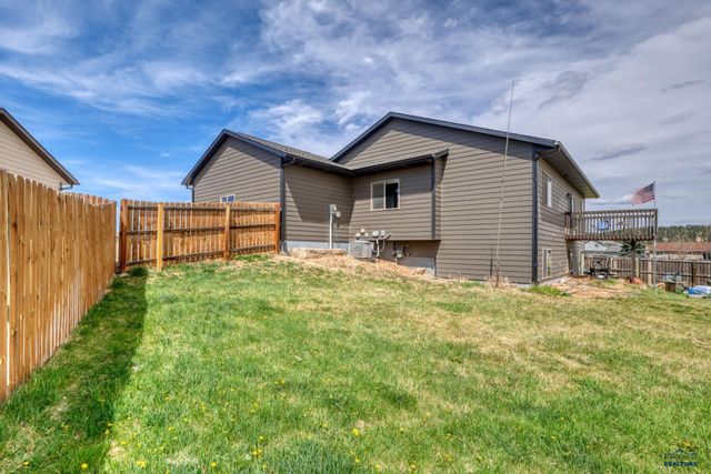 9990 KAELEM CT, Summerset, SD 57718