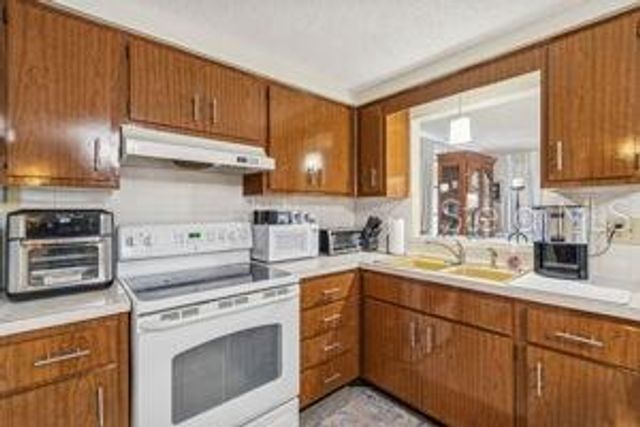 3800 SABLEWOOD DRIVE, Holiday, FL 34691