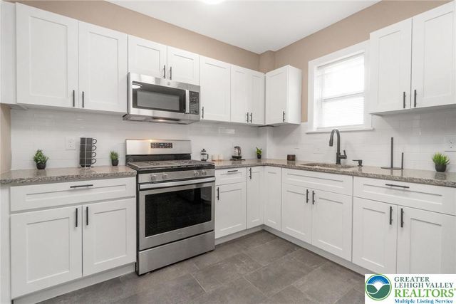 123 West Saint Joseph Street, Easton, PA 18042