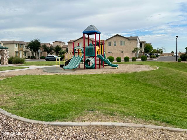 5216 W ALBENIZ Place, Phoenix, AZ 85043