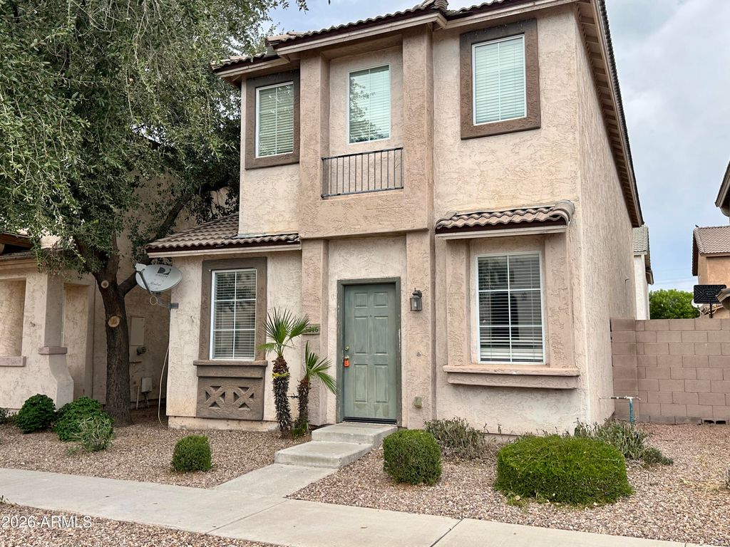5216 W ALBENIZ Place, Phoenix, AZ 85043