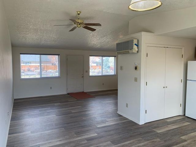 1762 SW 35th Street, Redmond, OR 97756