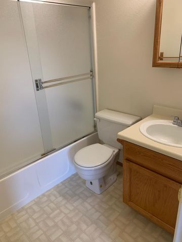 1762 SW 35th Street, Redmond, OR 97756