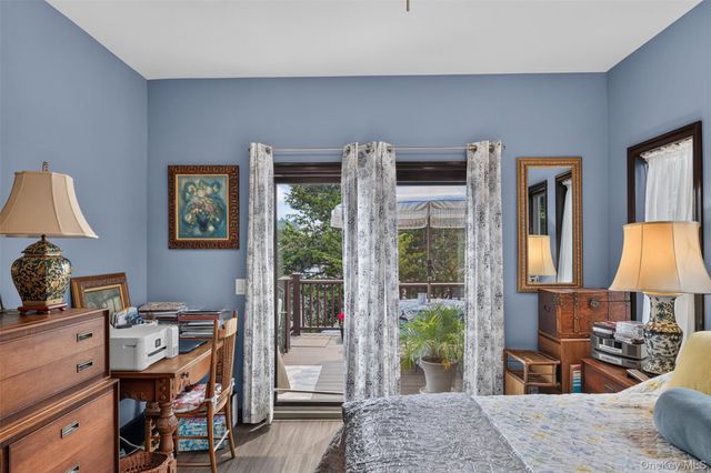 6 Howard Road, Bayville, NY 11709
