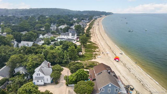 6 Howard Road, Bayville, NY 11709