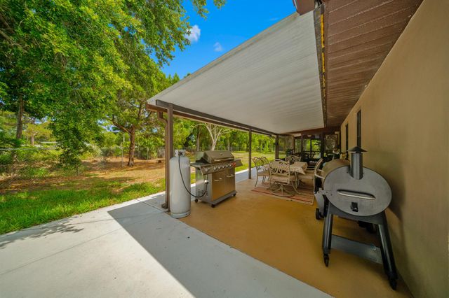 6008 Roland Court, Fort Pierce, FL 34951