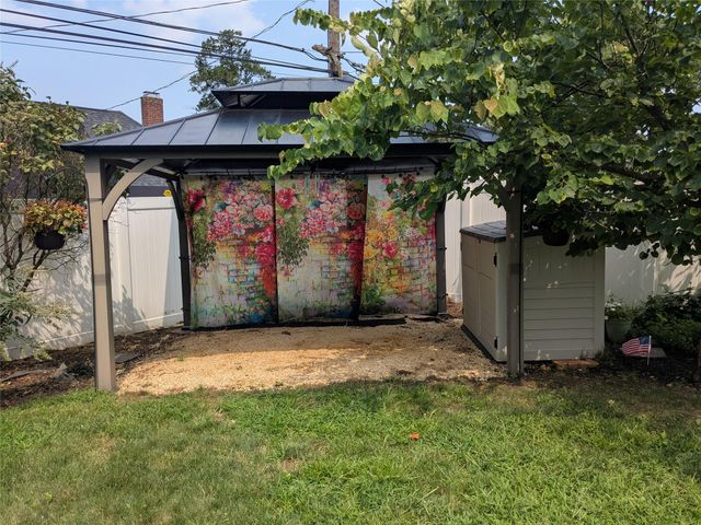 56 Horn Lane, Levittown, NY 11756