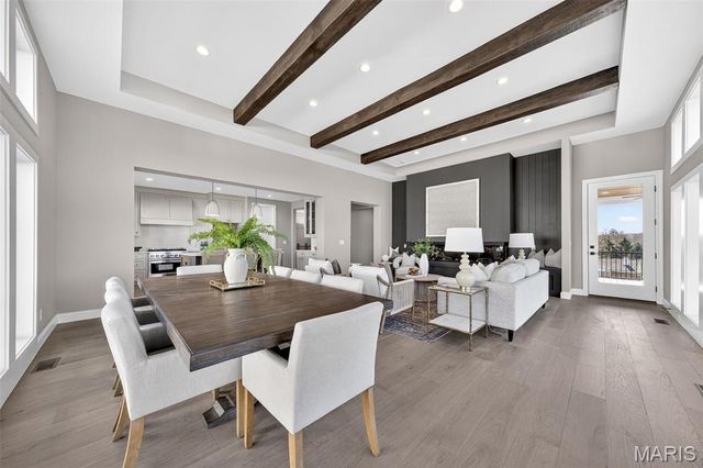 11924 Santino Court, Creve Coeur, MO 63141