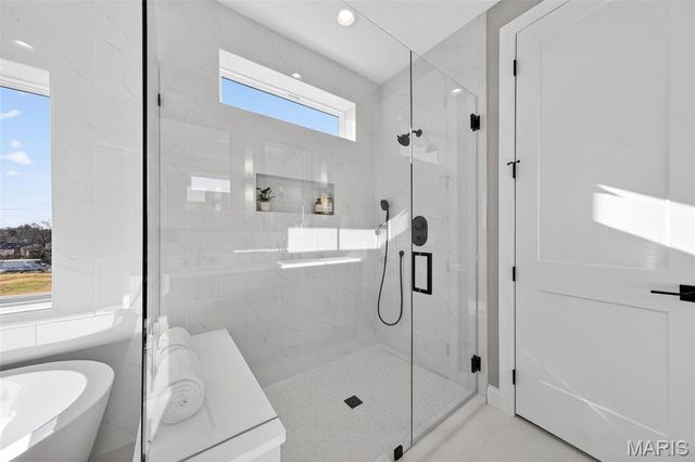 11924 Santino Court, Creve Coeur, MO 63141