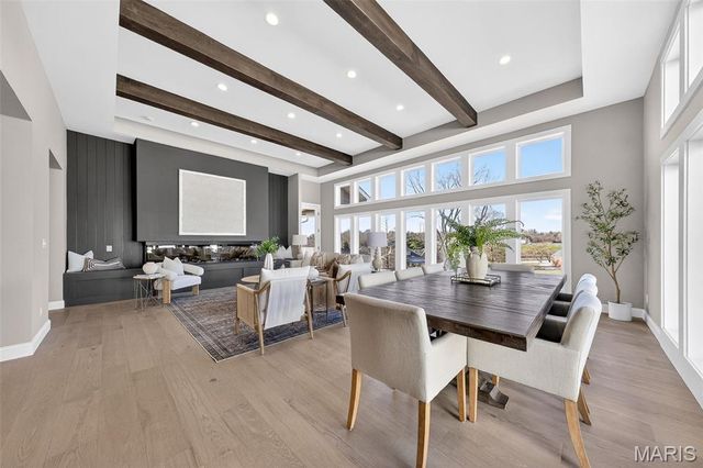 11924 Santino Court, Creve Coeur, MO 63141