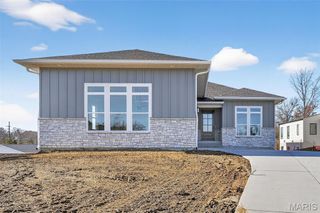 11924 Santino Court, Creve Coeur, MO 63141