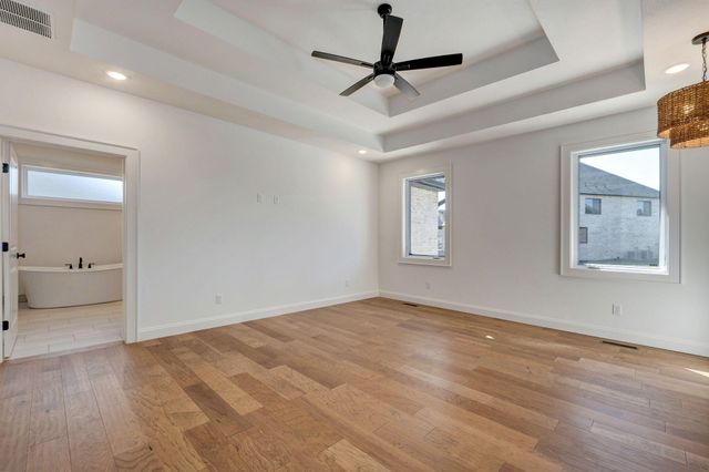 2045 N Silver Charm Avenue, Springfield, MO 65802