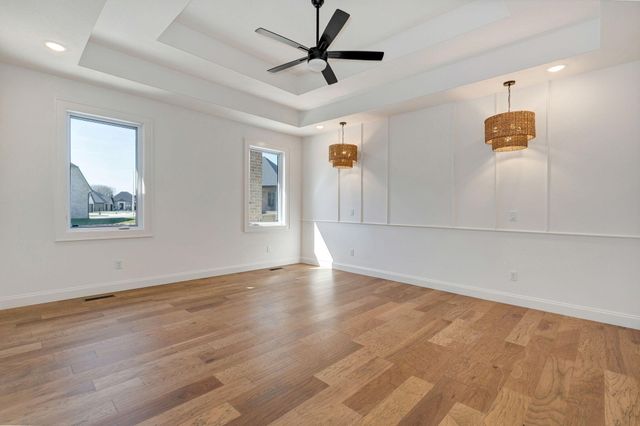 2045 N Silver Charm Avenue, Springfield, MO 65802