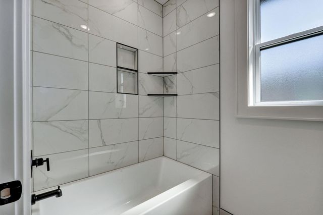 2045 N Silver Charm Avenue, Springfield, MO 65802