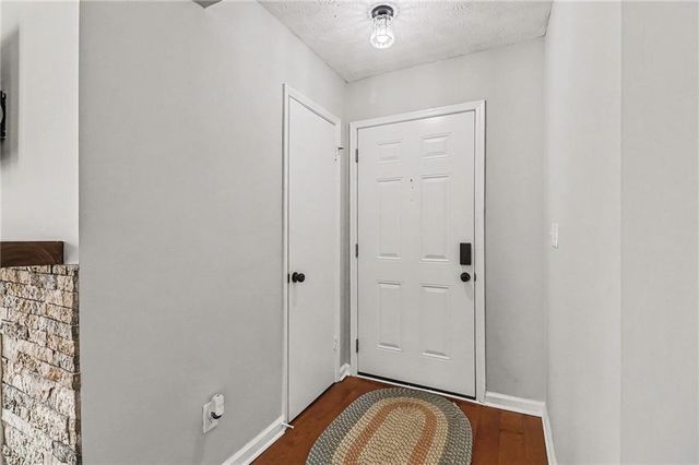 706 Glenleaf Drive, Peachtree Corners, GA 30092