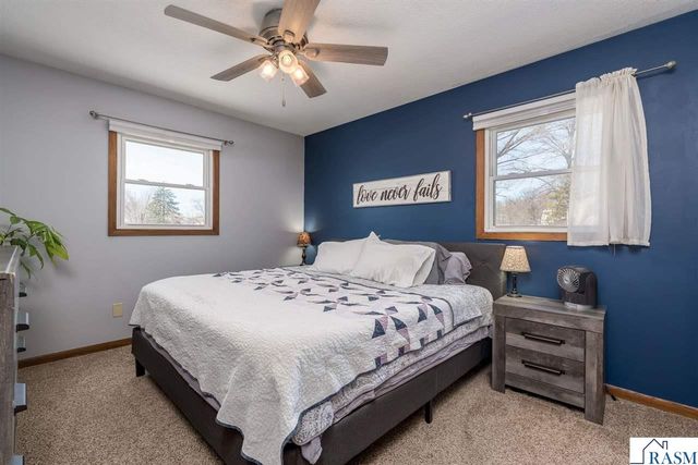 2712 E Main Street, Mankato, MN 56001