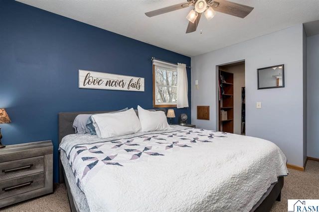 2712 E Main Street, Mankato, MN 56001