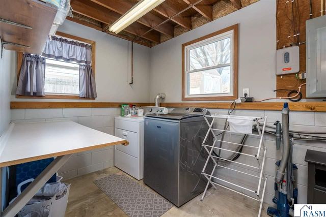 2712 E Main Street, Mankato, MN 56001