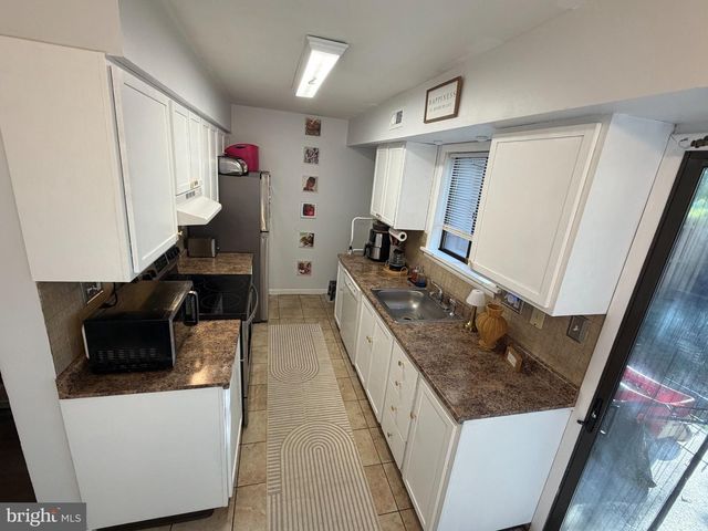 9 MULBERRY CT, Lumberton, NJ 08048