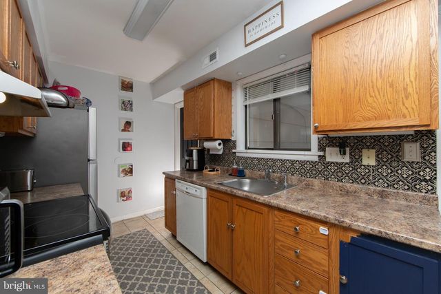 9 MULBERRY CT, Lumberton, NJ 08048