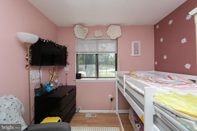9 MULBERRY CT, Lumberton, NJ 08048