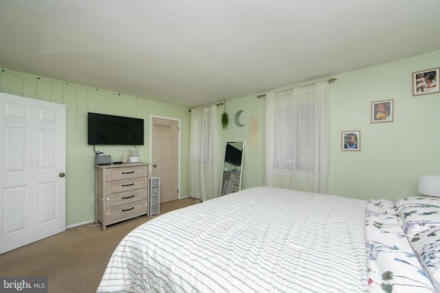 9 MULBERRY CT, Lumberton, NJ 08048