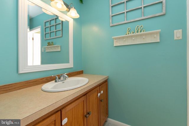 9 MULBERRY CT, Lumberton, NJ 08048