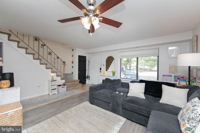 9 MULBERRY CT, Lumberton, NJ 08048