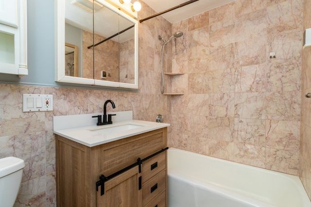 35 Chestnut St 2, Chelsea, MA 02150