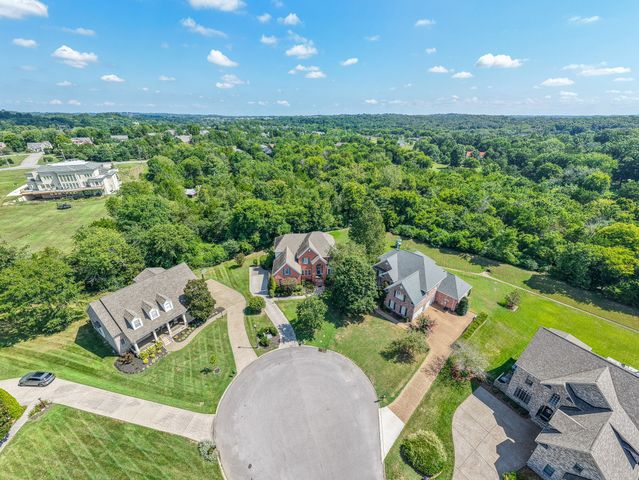 2319 Tinney Pl, Brentwood, TN 37027