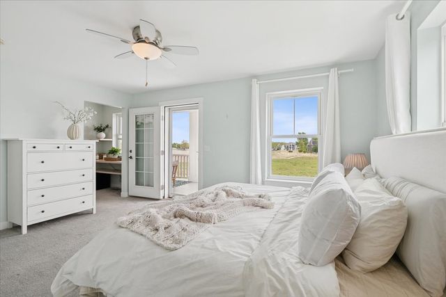 860 Blazing Star Road, Grayslake, IL 60030